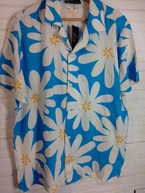 The Original Use Men's Blue Floral Short-Sleeve Button-Up Shirt